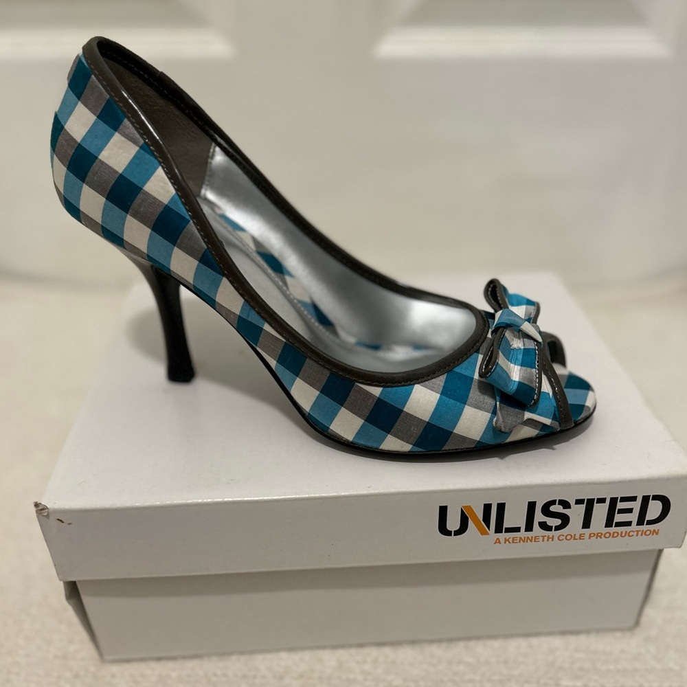 SALE!! New in Box! Unlisted by Kenneth Cole Plaid Peep Toe Heels